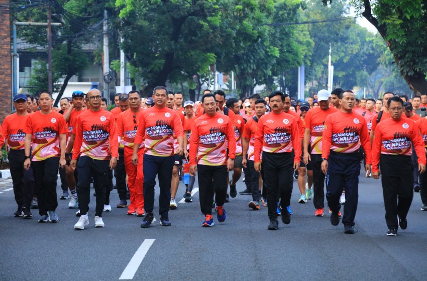 Kapolri Buka Bhayangkara Fun Walk 2024: Bersama Bergerak untuk Persatuan