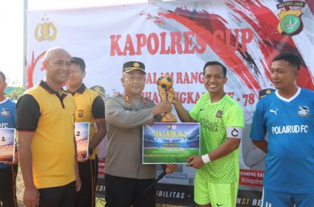 Kapolres Kepulauan Seribu Tutup dan Serahkan Hadiah pada Kapolres Cup dalam Peringatan HUT Bhayangkara ke-78
