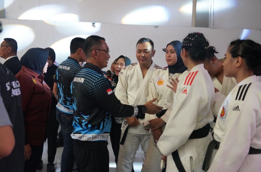  Polda Metro Jaya Raih Juara Umum Judo Kapolri Cup 2024