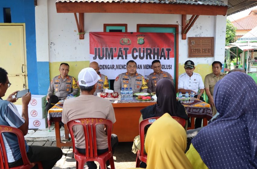  Kapolres Kepulauan Seribu AKBP Ajie Lukman Hidayat Gelar Jumat Curhat di Pulau Panggang