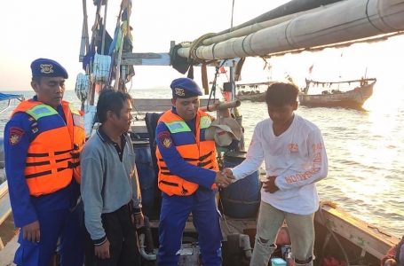 Patroli Satpolairud Polres Kepulauan Seribu: Antisipasi Kejahatan di Laut dan Himbauan untuk Nelayan