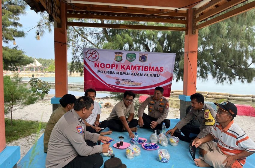  Kapolsek Kepulauan Seribu Selatan Gelar Ngopi Kamtibmas di Jembatan Cinta Pulau Tidung