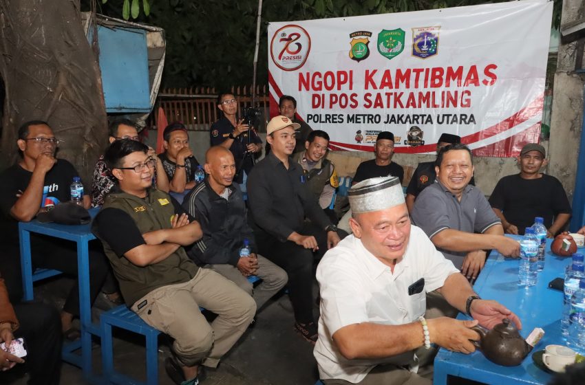  Ngopi Kamtibmas di Penjaringan, Kapolres Ajak Warga Jaga Kekompakan