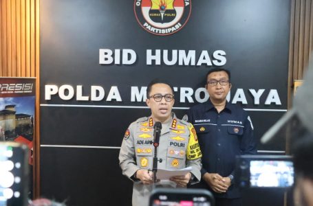 Polisi Rekayasa Lalin secara situasional Antisipasi Massa Demo di patung kuda