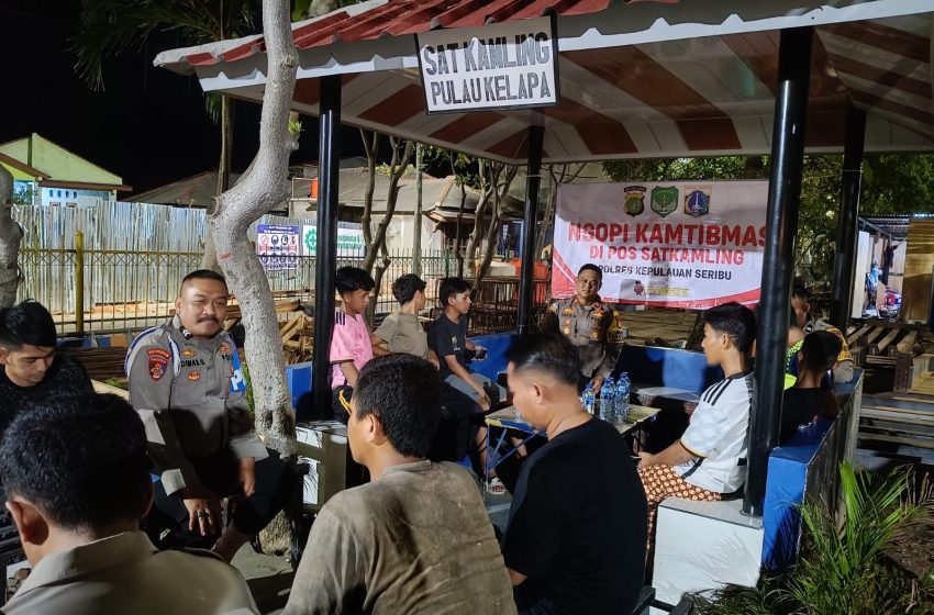  Kapolsek Kepulauan Seribu Utara Gelar Ngopi Kamtibmas Bersama Remaja Pulau Kelapa