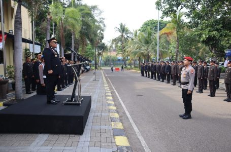 Polres Kepulauan Seribu Gelar Upacara Peringatan Hari Pahlawan 2024 di Marina Ancol