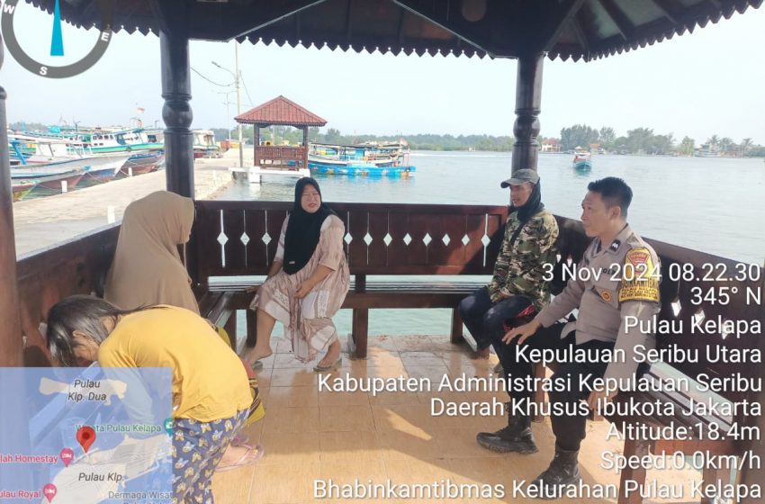  Bhabinkamtibmas Pulau Kelapa Sambangi Ibu-Ibu, Ajak Cegah Tawuran dan Waspadai Hoax Pilkada